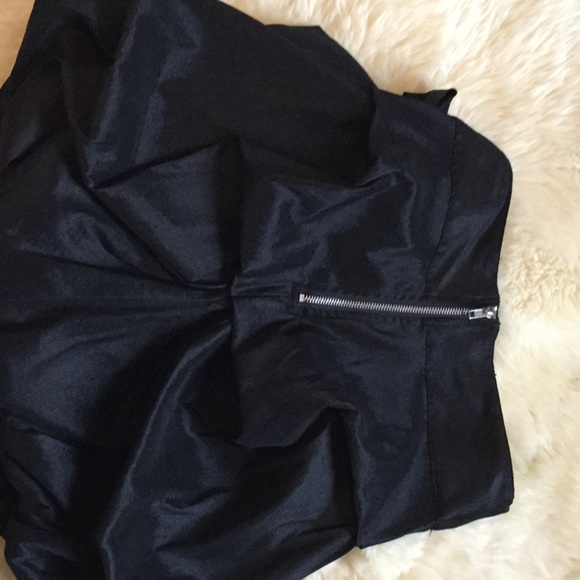 Once worn bubble skirt with bow detail - Picture 3 of 4